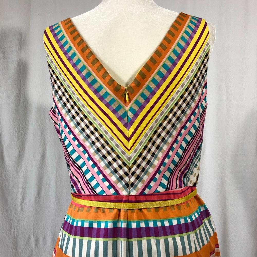 London Times Multicolored Print Sleeveless Dress - Picture 6 of 8